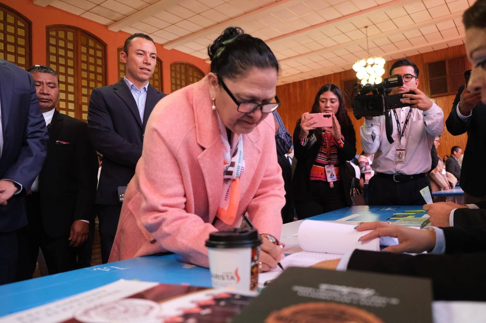 Eddy Zeta. El MP, dirigido por Consuelo Porras, no logró pasar a segunda vuelta en la elección del Colegio de Abogados.